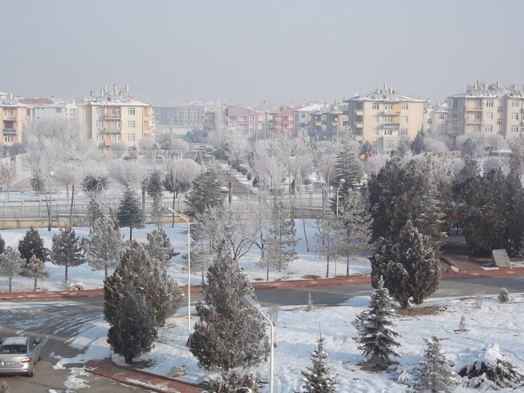 Konya'da karla kaplı bir kış günü